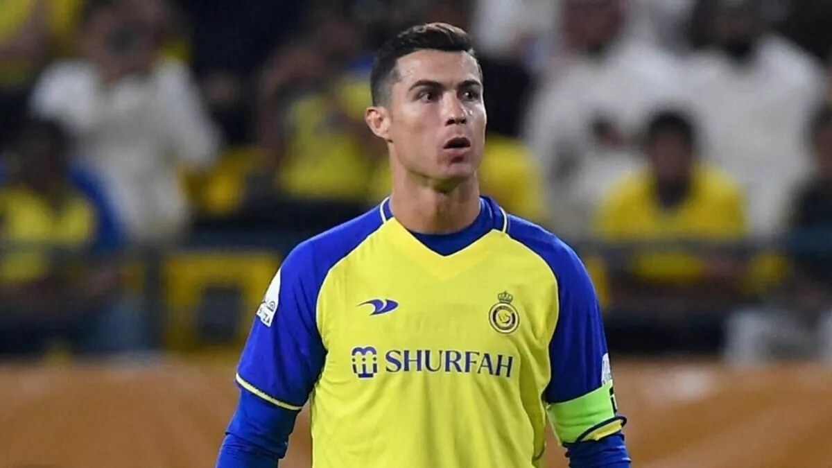 Al Nassr, club de Ronaldo, interdit de recrutement par la FIFA